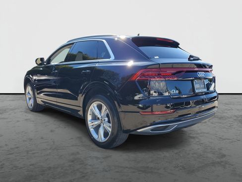 Used 2023 Audi Q8 Premium Plus w/ Premium Plus Package image 3