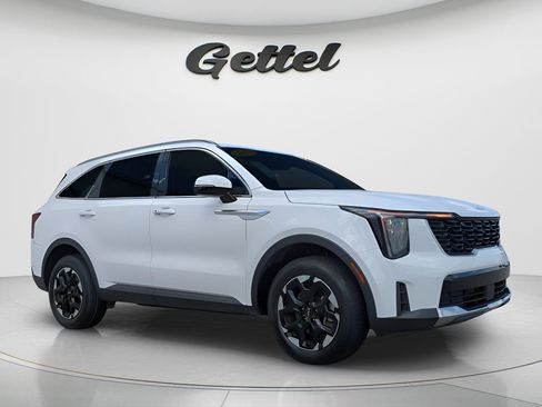 Used 2024 Kia Sorento S AWD/4WD image 3