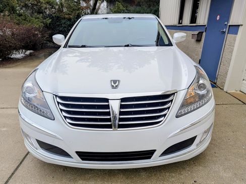 Used 2013 Hyundai Equus Signature image 4