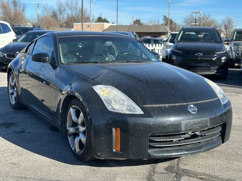 Used 2007 Nissan 350Z Touring w/ Cargo Convenience Pkg image 4