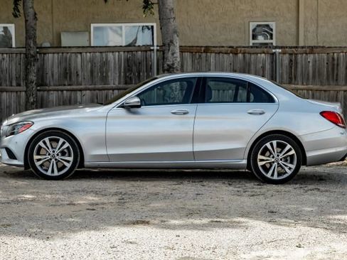 Used 2020 Mercedes-Benz C 300 Sedan image 11