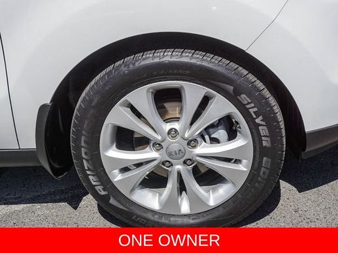 Used 2016 Kia Soul + FWD image 9