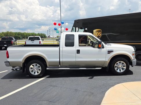 Used 2008 Ford F250 2WD SuperCab Super Duty image 16