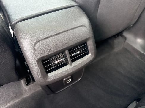 Used 2022 Chevrolet Equinox LT AWD/4WD image 19