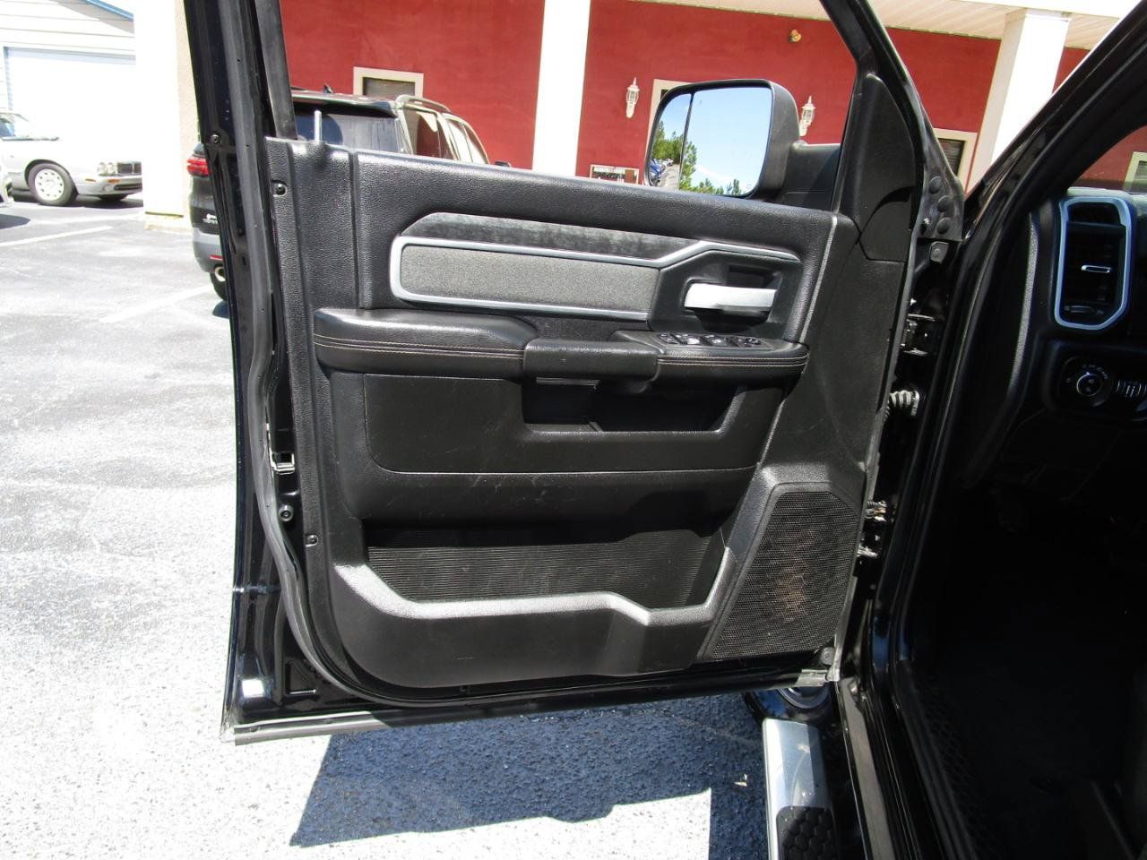 Used 2020 RAM 3500 Lone Star w/ Level 2 Equipment Group AWD/4WD image 18