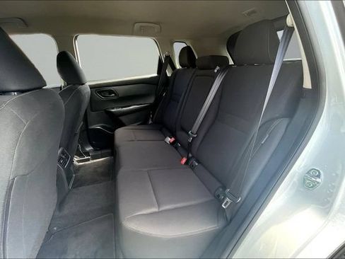 Used 2025 Nissan Rogue S FWD image 22