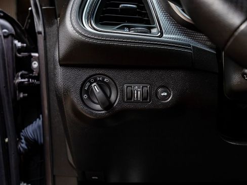 Used 2021 Dodge Challenger SRT Hellcat image 17