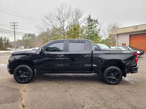 Used 2021 Chevrolet Silverado 1500 LT Trail Boss w/ Convenience Package II image 2