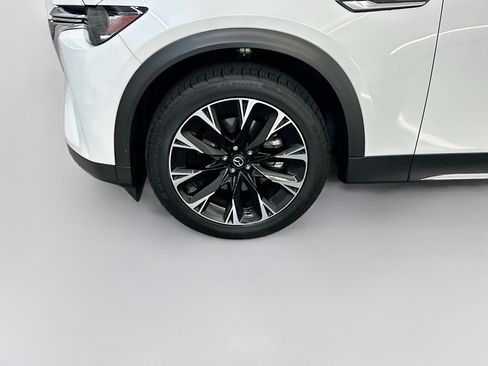 Used 2024 MAZDA CX-90 Plug-In Hybrid w/ Premium Plus AWD/4WD image 11