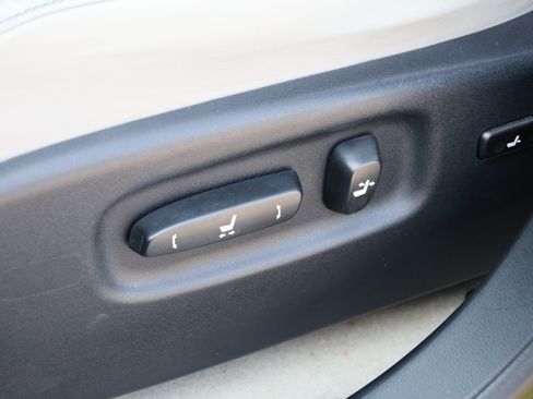 Used 2013 Lexus RX 450h FWD w/ Navigation Pkg image 32