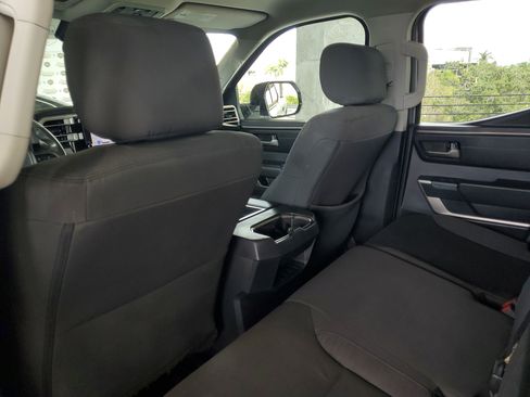 Used 2022 Toyota Tundra SR5 w/ SR5 Convenience Package RWD image 10