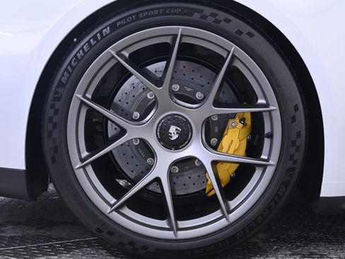 Used 2025 Porsche 911 GT3 image 13