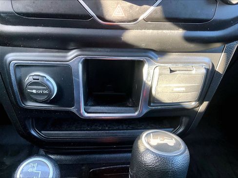 Used 2021 Jeep Wrangler Unlimited Sport image 25