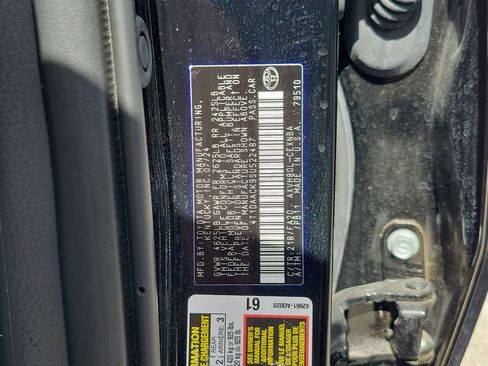 Used 2025 Toyota Camry LE FWD image 35