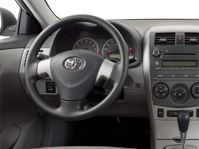 Used 2012 Toyota Corolla LE FWD image 9