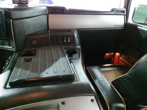Used 2004 HUMMER H1 4-Door Wagon image 16