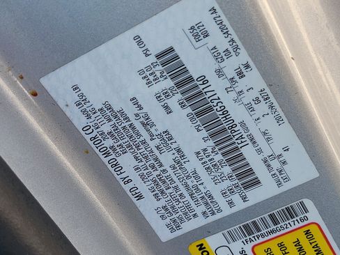 Used 2016 Ford Mustang Premium RWD image 29