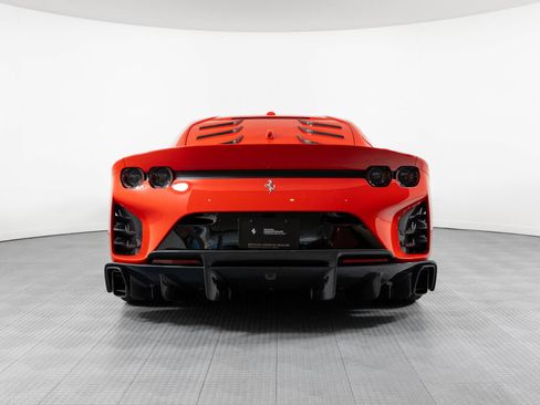 Used 2023 Ferrari 812 Competizione RWD image 5