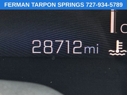 Certified 2024 Chevrolet Trax RS w/ Sunroof Package image 36