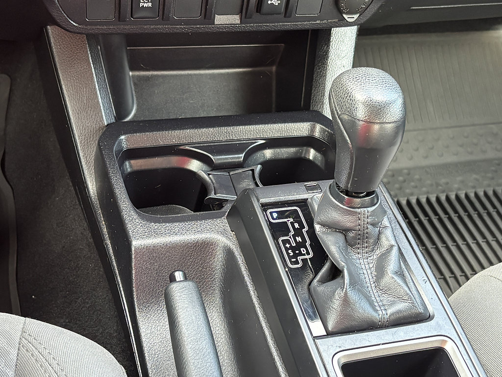 Used 2021 Toyota Tacoma SR AWD/4WD image 20