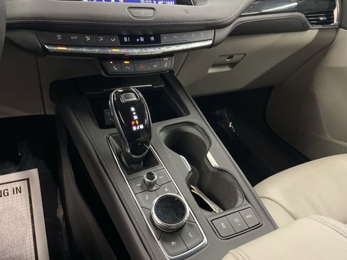 Used 2021 Cadillac XT4 Premium Luxury w/ Cold Weather Package image 31