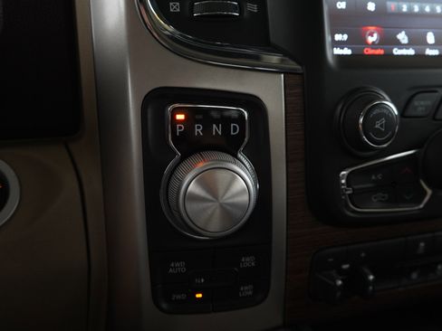 Used 2018 RAM 1500 Laramie w/ Convenience Group AWD/4WD image 21