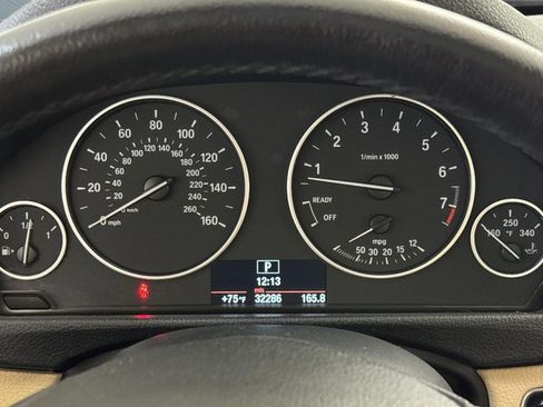 Used 2013 BMW 320i Sedan RWD image 20