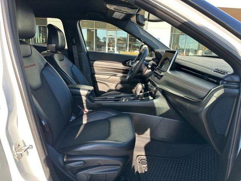 Certified 2024 Jeep Compass Trailhawk image 38