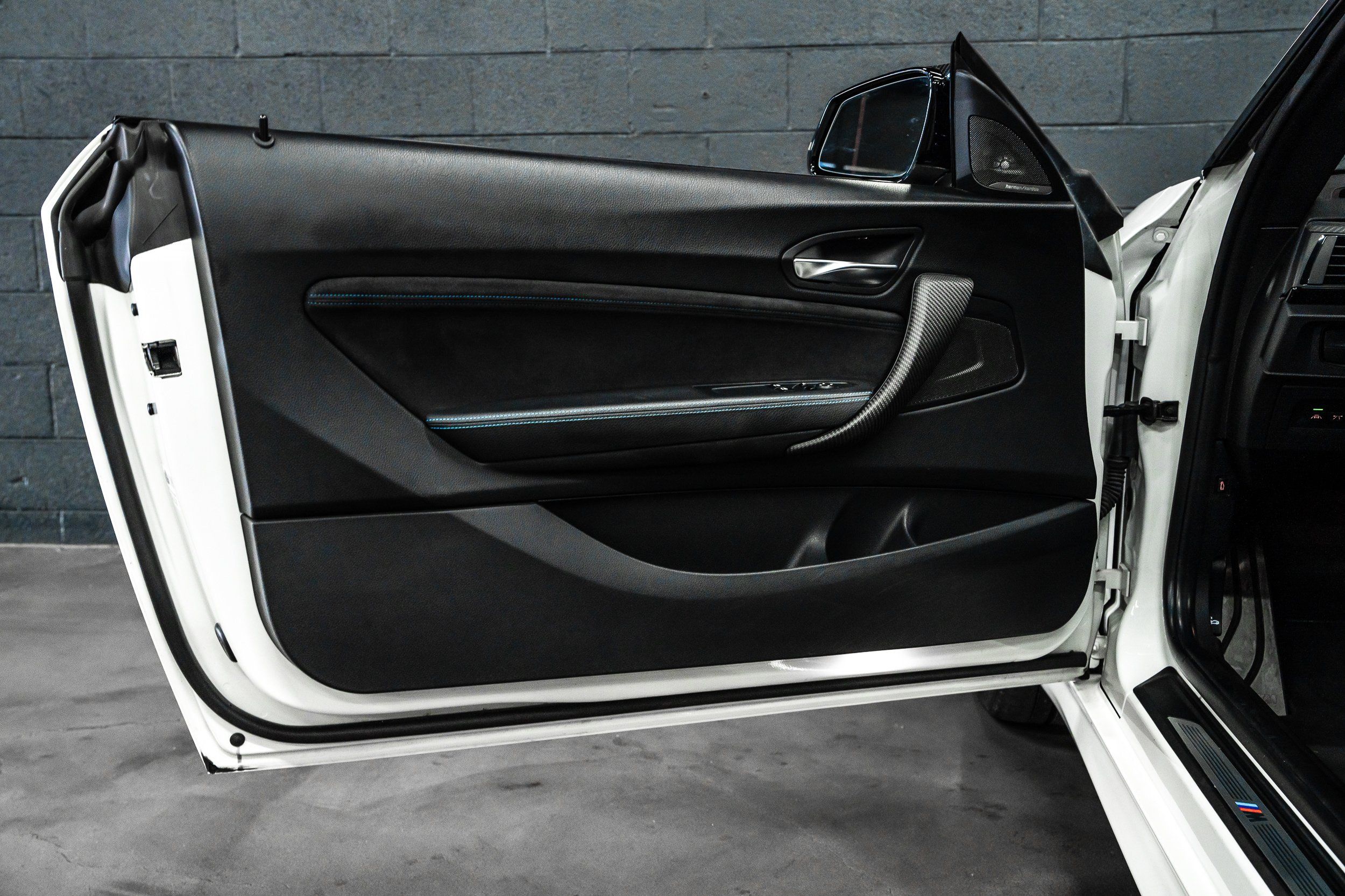 Used 2017 BMW M2 RWD image 32