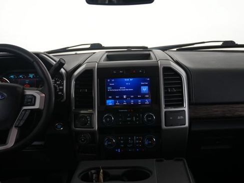 Used 2019 Ford F150 Lariat w/ Equipment Group 501A Mid AWD/4WD image 35