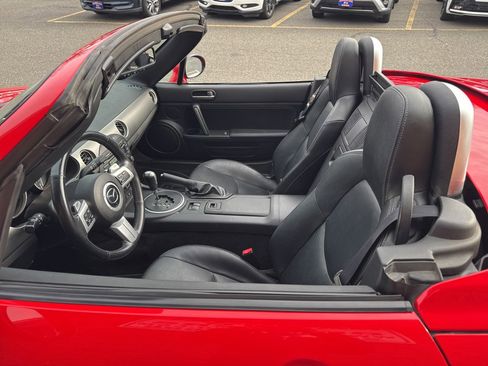 Used 2012 MAZDA MX-5 Miata Grand Touring w/ Premium Pkg image 16