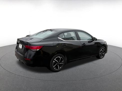 Used 2025 Nissan Sentra SV image 14