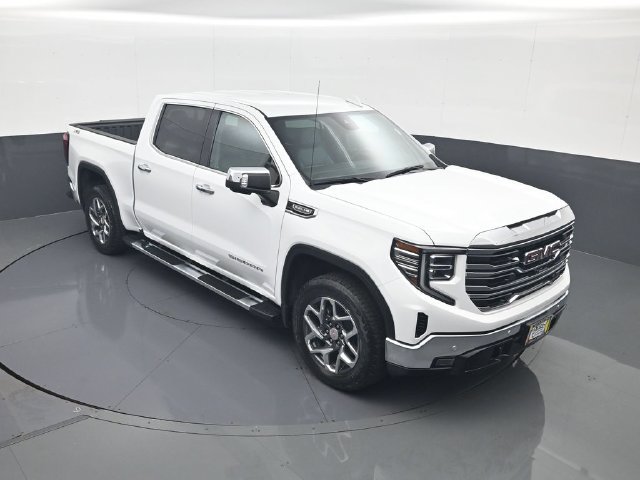 Used 2023 GMC Sierra 1500 SLT w/ SLT Premium Plus Package AWD/4WD image 15