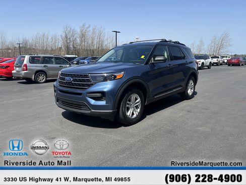 Used 2020 Ford Explorer XLT w/ Class III Trailer Tow Package AWD/4WD image 3