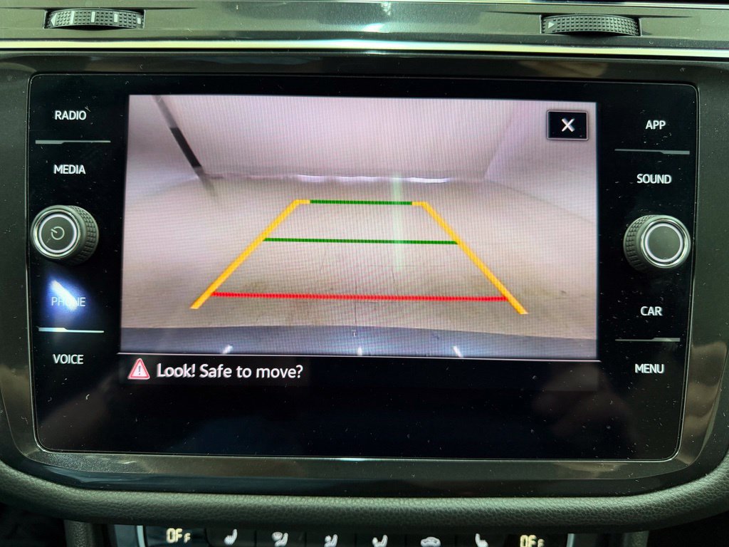Used 2021 Volkswagen Tiguan SE R-Line FWD image 29