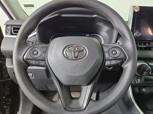 Used 2025 Toyota RAV4 XLE image 21