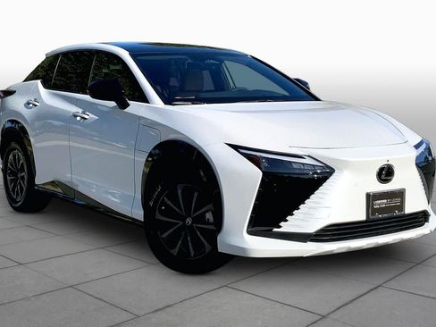 Used 2026 Lexus RZ 450e AWD w/ Technology Package image 2