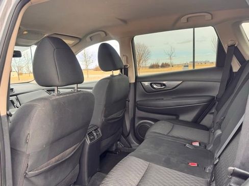 Used 2018 Nissan Rogue SV FWD image 31