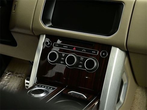 Used 2017 Land Rover Range Rover Supercharged image 38