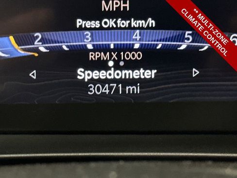 Used 2023 Jeep Grand Cherokee Limited w/ Black Appearance Package image 20