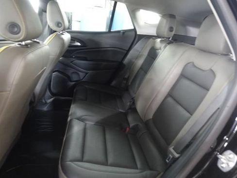 Used 2025 Chevrolet Trax ACTIV w/ Driver Confidence Package FWD image 20