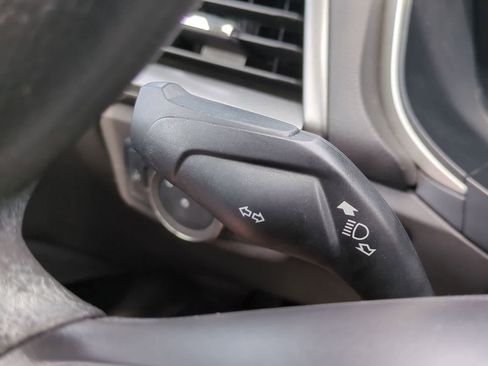 Used 2015 Ford Fusion SE FWD image 26