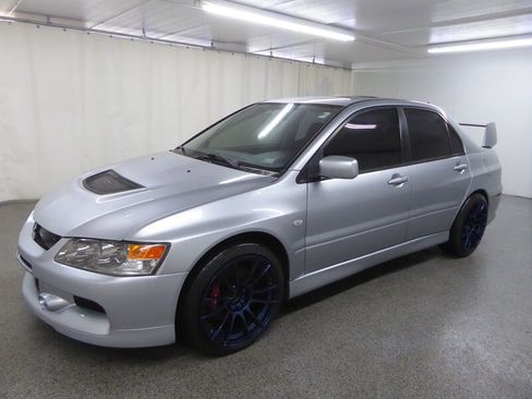 Used 2005 Mitsubishi Lancer Evolution MR AWD/4WD image 4