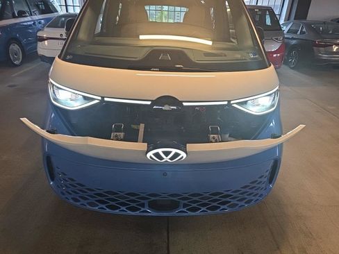 Used 2025 Volkswagen ID. Buzz Pro S Plus AWD/4WD image 10