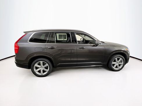 Used 2023 Volvo XC90 B5 Core AWD/4WD image 4