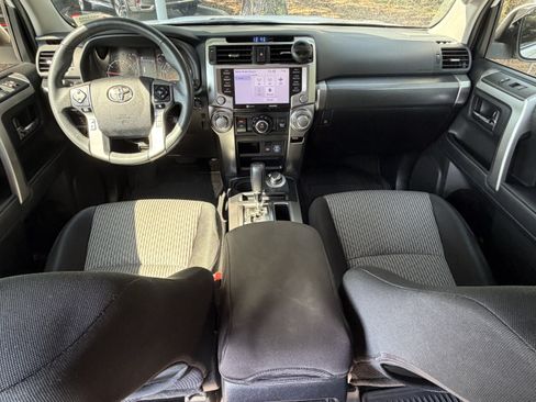 Used 2023 Toyota 4Runner SR5 AWD/4WD image 36