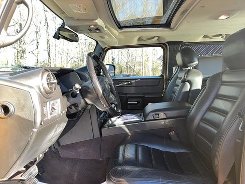Used 2005 HUMMER H2 SUT w/ Preferred Equipment Group image 22