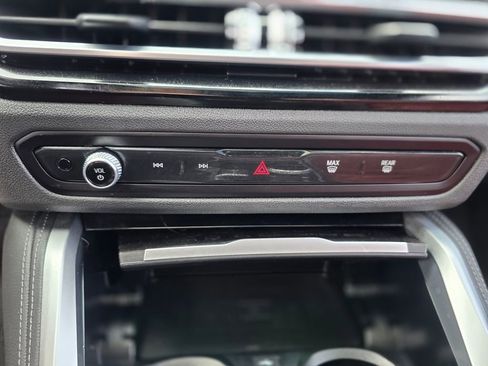 Used 2024 BMW 440i xDrive Coupe w/ Premium Package image 22