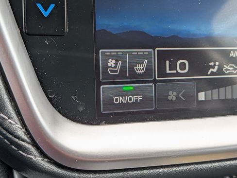 Used 2023 Subaru Outback Touring AWD/4WD image 28