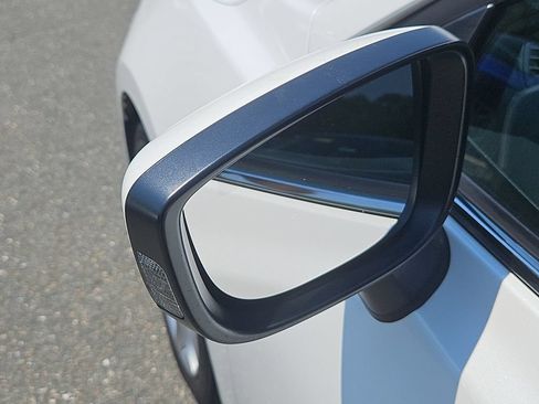 Used 2014 MAZDA MAZDA3 s Touring FWD image 21